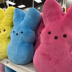 Peep(s) show! April 2025