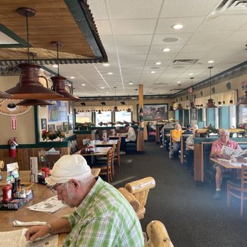 Black Bear Diner Eloy - Diners Near Me - Eloy, Arizona Black Bear Diner Eloy - Diners Near Me - Eloy, Arizona