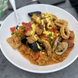 Finz Seafood & Grill - FINZ SEAFOOD PAELLA