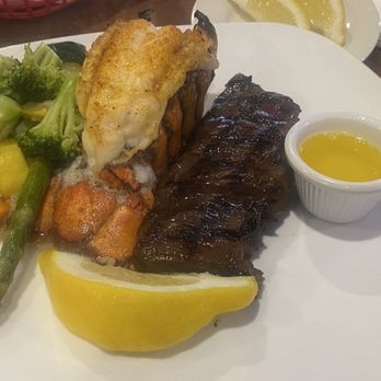 Popei's Clam Bar - Best lunch anywhere - Seafood Near Me - Bethpage, New York