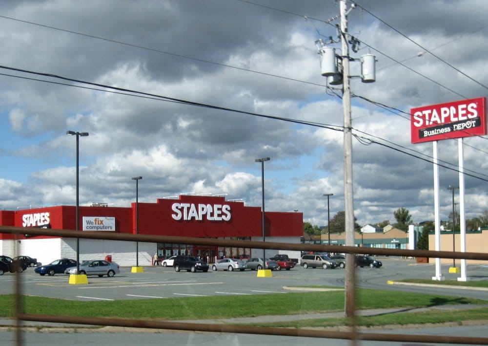 STAPLES DARTMOUTH SOUTH Updated April 2024 114 Woodlawn Road