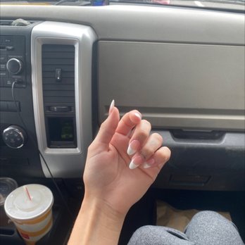 Best Nails and Spa - A freehand!! French Tip by a man that's been doing nails 25 years he said! - Nail Salons Near Me - Portland, Oregon