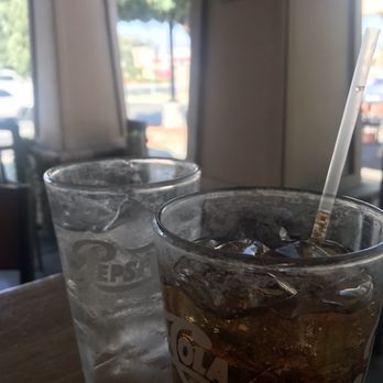 Applebee's Grill + Bar - Dirty Glasses - American Near Me - Hemet, California