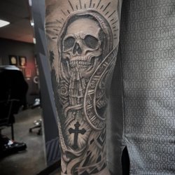 The Tattoo Room - Santa Muerte by Tibo