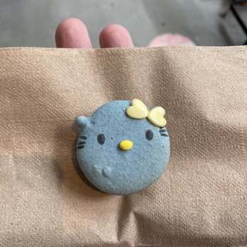 Catfe - Delicious earl grey macaroon and it's adorable! - Cafes Near Me - Vancouver, British Columbia Catfe - Delicious earl grey macaroon and it's adorable! - Cafes Near Me - Vancouver, British Columbia