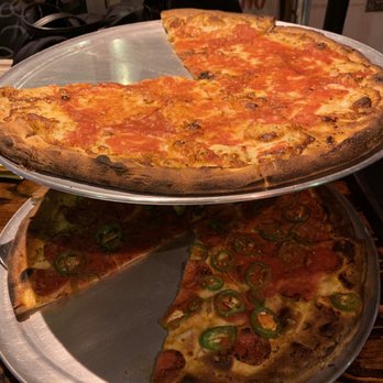 Arturo's - Italian Near Me - New York, New York