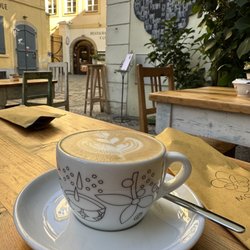 Bistro Monk - Cappuccino