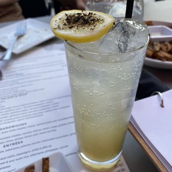 Stir - Cocktail Bars Near Me - Knoxville, Tennessee