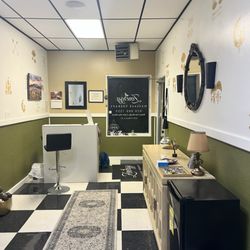 Zenergy Massage Therapy - Waiting room