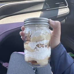 Banana pudding jar dessert