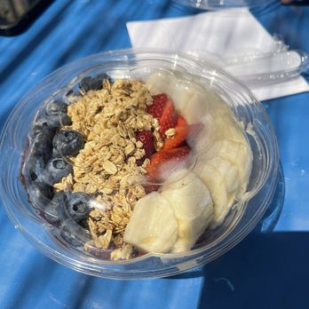 Bamboo Tropical - Brazilian bowl - Juice Bars & Smoothies Near Me - Ridgewood, New York