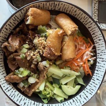 Four Seasons - Vietnamese Kitchen - Lemongrass noodle - Vietnamese Near Me - Reno, Nevada Four Seasons - Vietnamese Kitchen - Lemongrass noodle - Vietnamese Near Me - Reno, Nevada