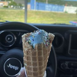 Yummies - Junior Cookie Monster waffle cone with rainbow sprinkles
