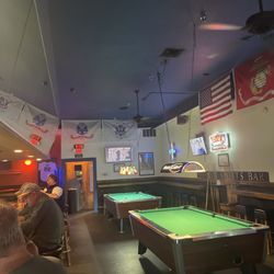 Stone's Sports Bar - Pool tables