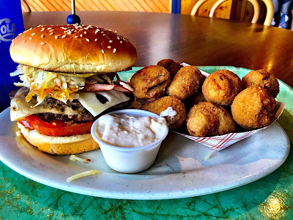 TOLLY-HO - 111 Photos & 186 Reviews - American (Traditional) - 606 S