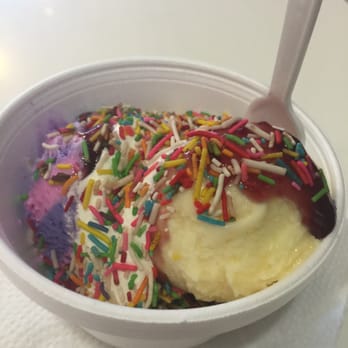 Baskin Robbins - Helado doble de Cotton Candy y Vainilla-yoghurt con mermelada y chispitas de colores - Ice Cream & Frozen Yogurt Near Me - Naucalpan de Juárez, MEX Baskin Robbins - Helado doble de Cotton Candy y Vainilla-yoghurt con mermelada y chispitas de colores - Ice Cream & Frozen Yogurt Near Me - Naucalpan de Juárez, MEX