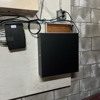 Secure Sight CCTV - Secured Outdoor Enclosure for CCTV - Security Systems Near Me - Los Angeles, California Secure Sight CCTV - Secured Outdoor Enclosure for CCTV - Security Systems Near Me - Los Angeles, California