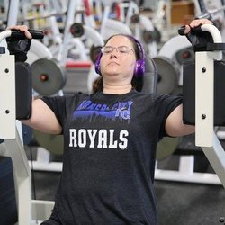 Pinnacle Fitness - Calm and professional atmosphere.