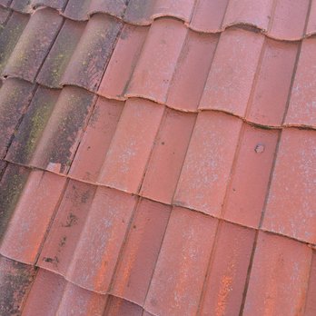 Hexagon Roofing Inc. - Tiles pressure wash. (Before and after) - Roofing Near Me - Pasadena, California