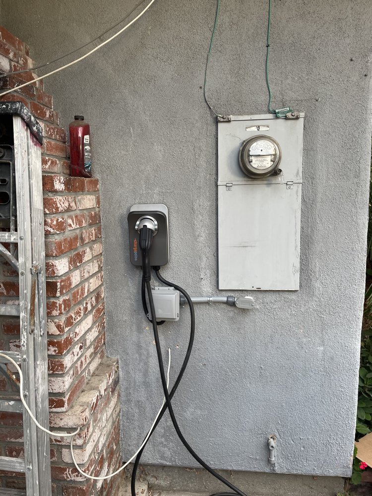 Slide of D & A Electrical Services