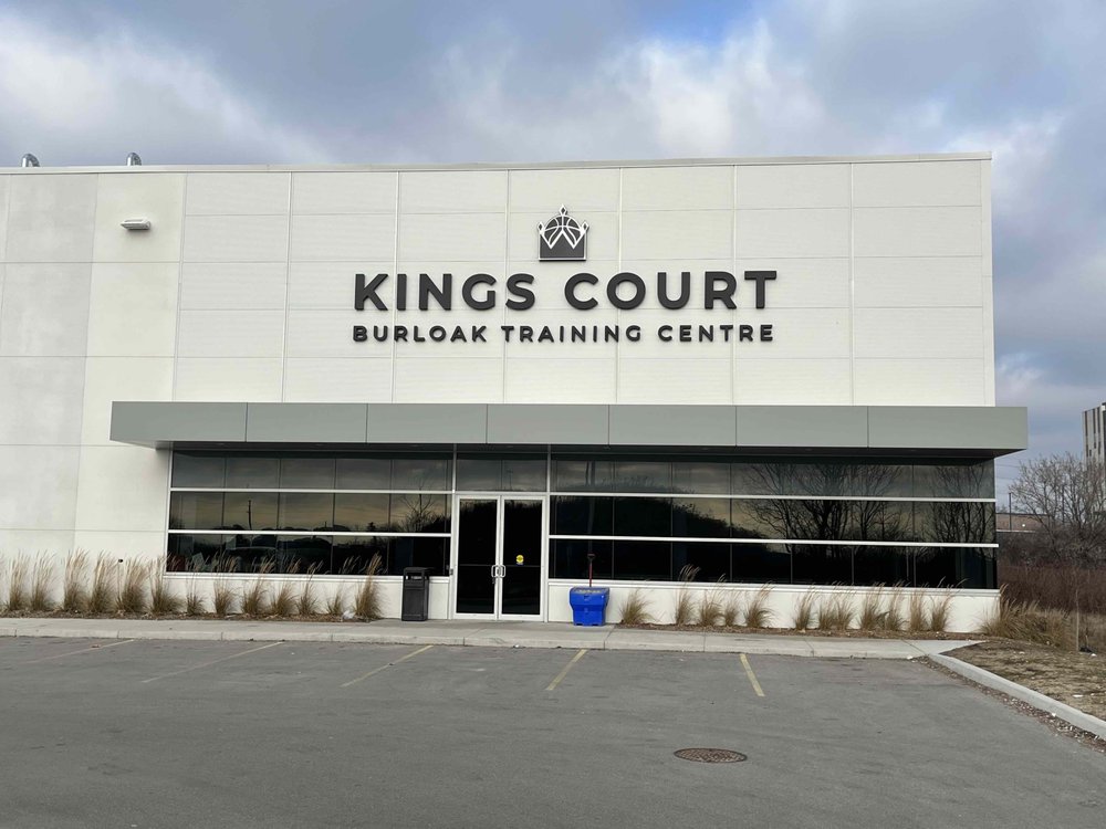 B Town Courts Logo