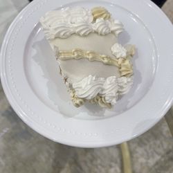 Novelties Cakes - Victoria sponge