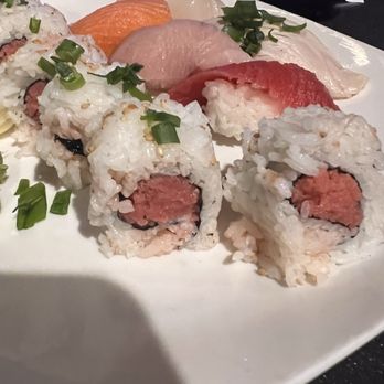 Banzai Japanese Steakhouse - "Spicy" tuna roll. Not spicy at all. Flavorless tuna. - Japanese Near Me - Temecula, California Banzai Japanese Steakhouse - "Spicy" tuna roll. Not spicy at all. Flavorless tuna. - Japanese Near Me - Temecula, California