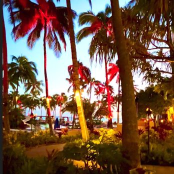 Waikiki Beach - Beaches Near Me