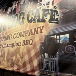 Whole Hog Cafe - Inside