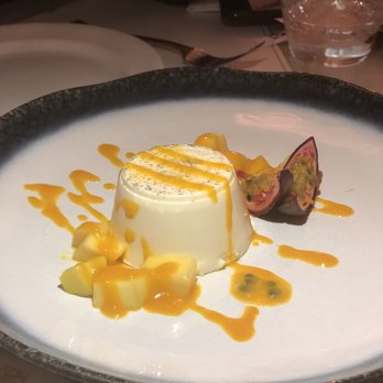 Daphne's - Italian Near Me - London, XGL