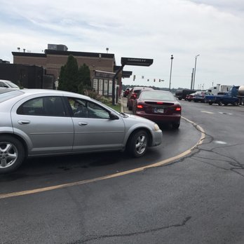 Wendy's - Fast moving drive thru - Burgers Near Me - Ferdinand, Indiana