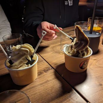 Budonoki - pandan (left) and vietnamese iced coffee (right) soft serve for dessert - Izakaya Near Me - Los Angeles, California