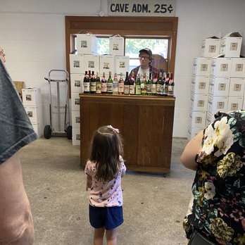 Heineman Winery - Wineries Near Me - Put In Bay, Ohio