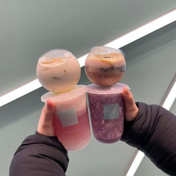 Minus Cake Boutique - Combo 1: Vanilla Osmanthus Lychee Cake & Lychee Aloe Vera Salted Cheese Cap Combo 2: Taro Soy Custard Cake & Blueberry Lavender Slush - Bubble Tea Near Me - Vancouver, British Columbia