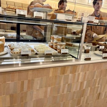 Hani's Bakery - Bakeries Near Me - New York, New York