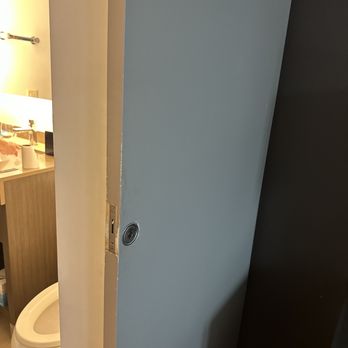Hyatt House - Historic District - Sliding bathroom door - Hotels Near Me - Charleston, South Carolina Hyatt House - Historic District - Sliding bathroom door - Hotels Near Me - Charleston, South Carolina