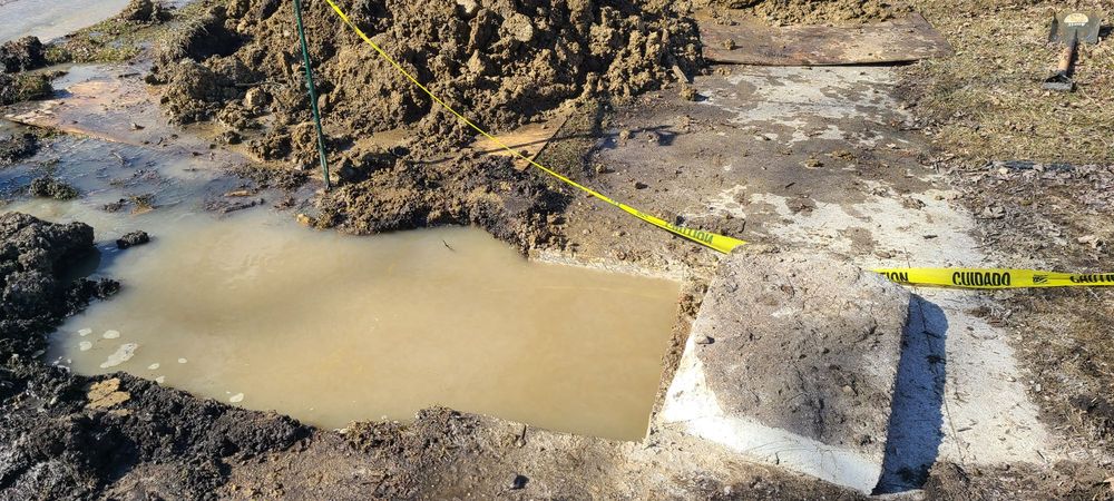 Slide of Roto-Rooter Plumbing & Water Cleanup