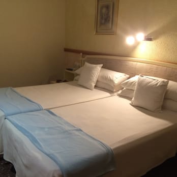 Hotel La Cumbre - Bedroom - Hotels Near Me - Puerto de Mazarron, MU