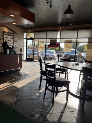 Wingstop by null