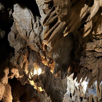 Black Chasm Cavern - Limestone formations - Tours Near Me - Volcano, California