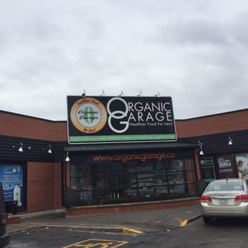 Organic Garage - a car parked in front of the store - Grocery Near Me - Oakville, Ontario Organic Garage - a car parked in front of the store - Grocery Near Me - Oakville, Ontario