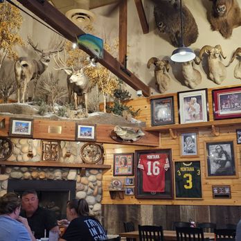 Granzella's Restaurant - Italian Near Me - Williams, California