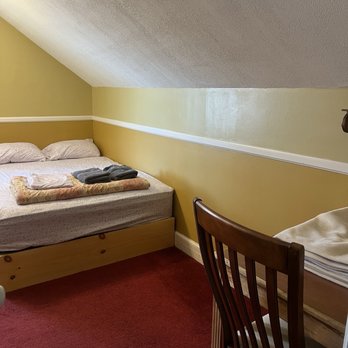 Hostel California - Double room - Hostels Near Me - Bishop, California