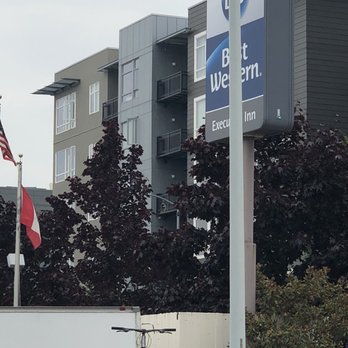 Space Needle - Parking next to Best Western--about 5 minute walk from Space Needle - Landmarks & Historical Buildings Near Me - Seattle, Washington Space Needle - Parking next to Best Western--about 5 minute walk from Space Needle - Landmarks & Historical Buildings Near Me - Seattle, Washington