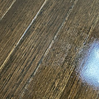 Handyman Smart Hands Pro - Sealant didn't go on smoothly so there are patches that have an orange peel texture which is obvious as soon as you walk into the room. - Handyman Near Me Handyman Smart Hands Pro - Sealant didn't go on smoothly so there are patches that have an orange peel texture which is obvious as soon as you walk into the room. - Handyman Near Me