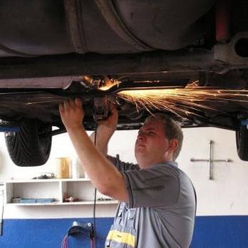 Pine Street Automotive - full service auto service - Auto Repair Near Me - Waltham, Massachusetts Pine Street Automotive - full service auto service - Auto Repair Near Me - Waltham, Massachusetts
