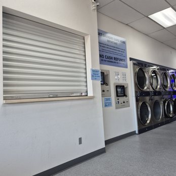 Adamstone Local Laundry - Laundromat Near Me - Allen, Texas Adamstone Local Laundry - Laundromat Near Me - Allen, Texas