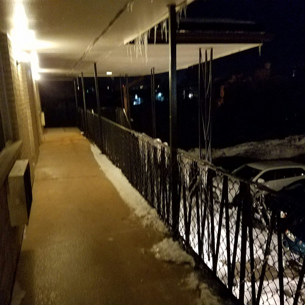 BRIARWOOD APARTMENTS Updated September 2024 3060 Kathe Ln, Waukegan