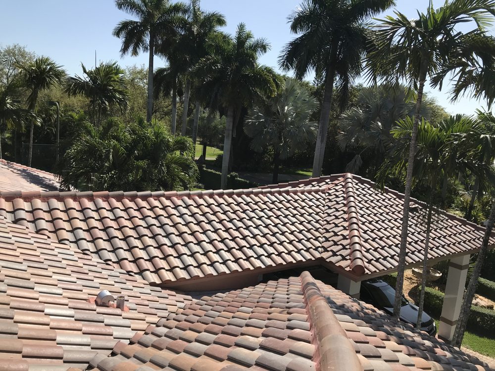 Slide of Alex Roofing