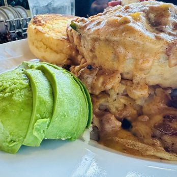Honeybear Cafe - RP Strong Biscuit - Breakfast & Brunch Near Me - Chicago, Illinois